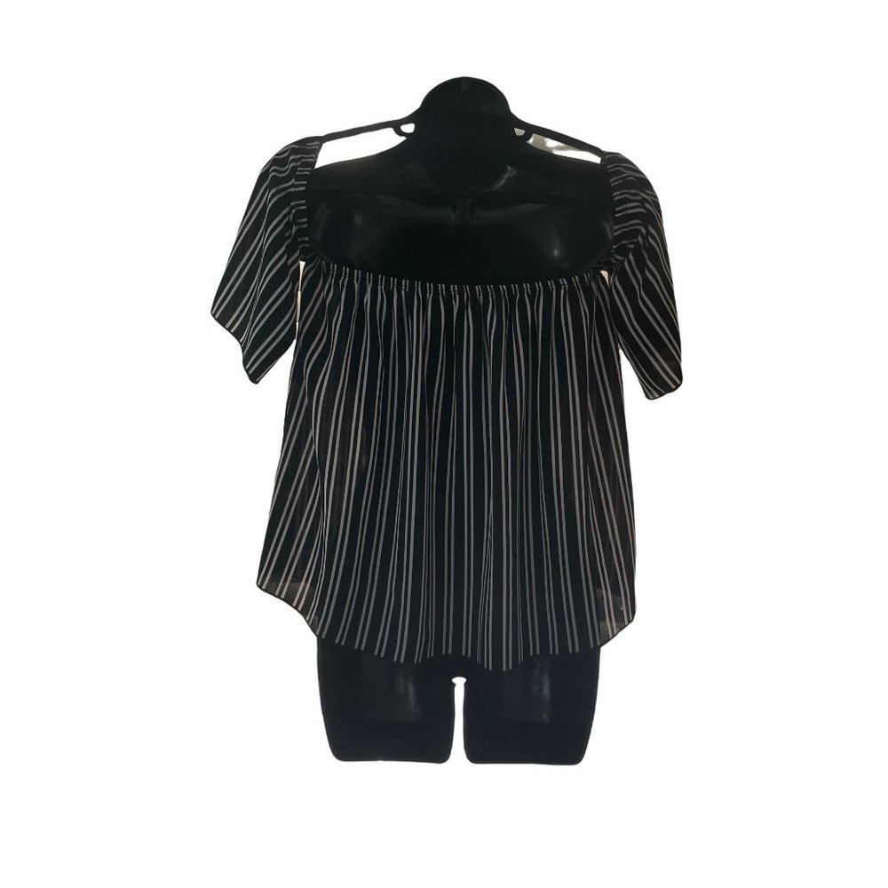 Free kisses medium black and white striped off shoulder - Picture 2 of 4